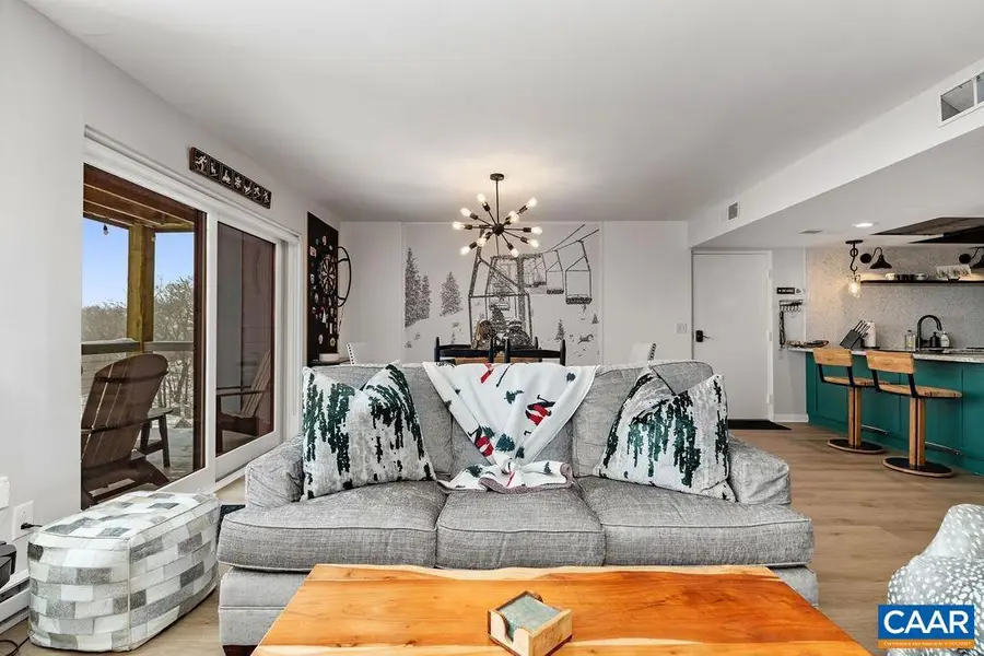 1411 Highlands Condos, Roseland, VA 22967 - #3