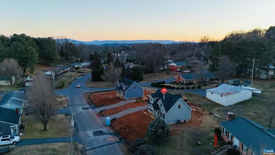 202 Robin Hood Rd, Staunton, VA 24401 - Image #3