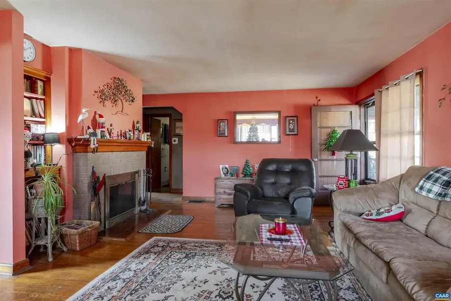 908 Rockland Ave, Charlottesville, VA 22902 - Image #2