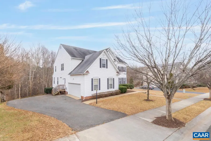 3262 Turnberry Cir, Charlottesville, VA 22911 - Image #3