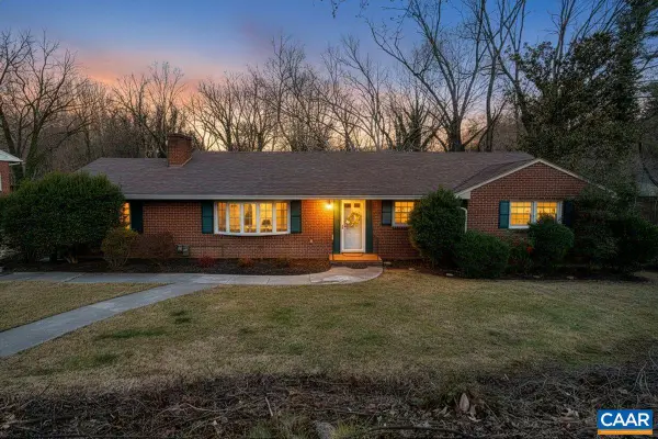 3558 Sw Hartland Rd, ROANOKE, VA 24015