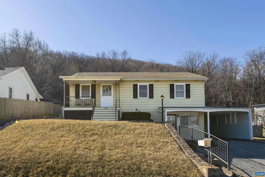 906 Alta St, Staunton, VA 24401 - #3