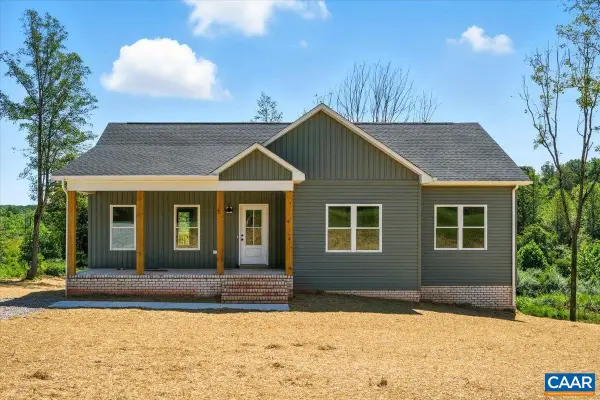 2730 Liberty Chapel Rd, APPOMATTOX, VA 24522