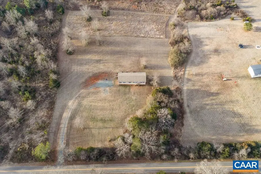 9272 Chestnut Grove Rd, Esmont, VA 22937 - Image #2