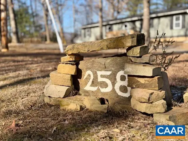 258 Riverdale Rd, Stanardsville, VA 22973 - #2