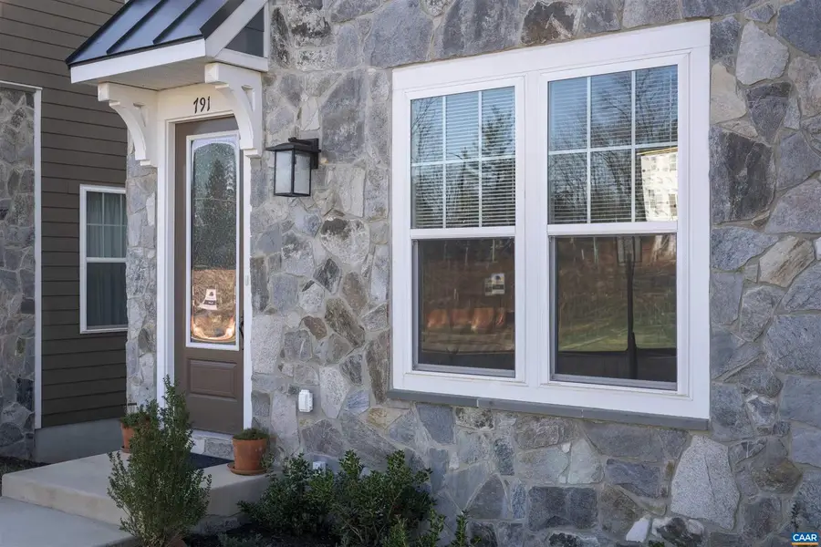 791 Park Ridge Dr, Crozet, VA 22932 - #2