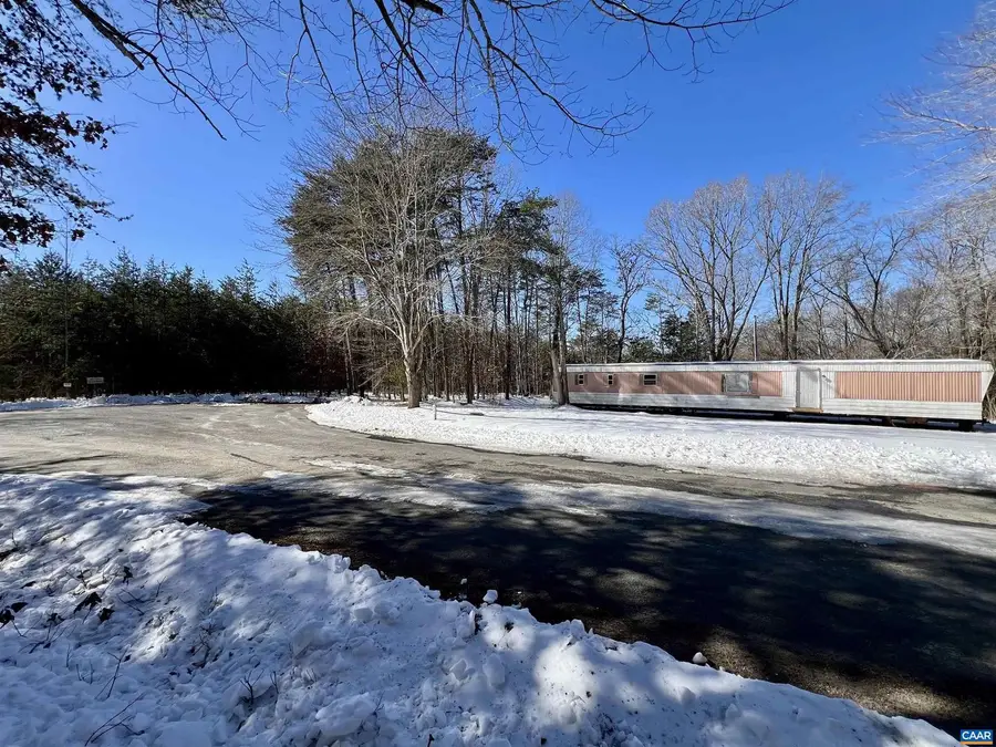 26 Allen Dr, Farmville, VA 23901 - Image #2