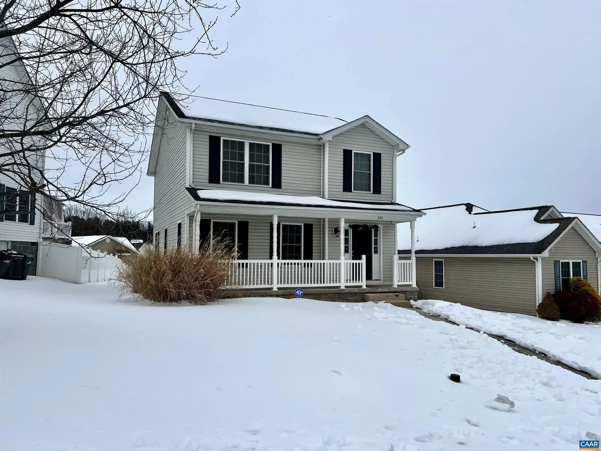 305 Overview St, Waynesboro, VA 22980 - Image #1
