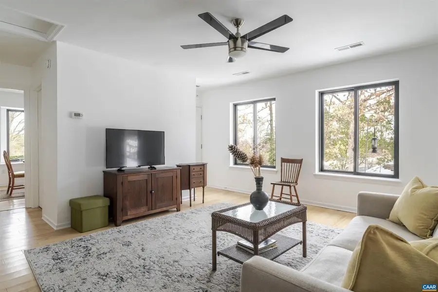 1301 Creekside Dr, Charlottesville, VA 22902 - #2