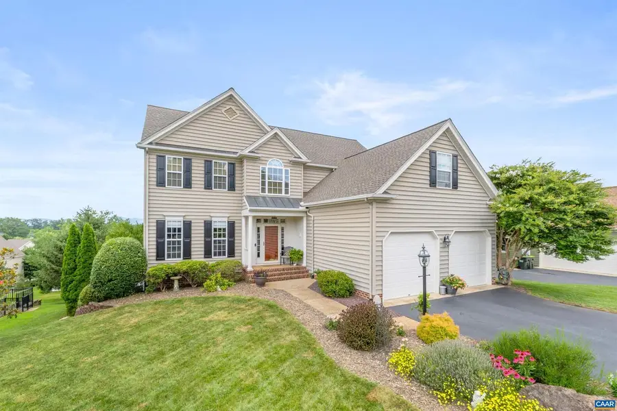 931 Braeburn St, Crozet, VA 22932 - #2