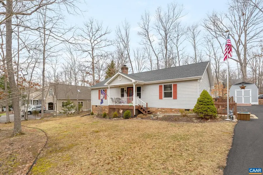 33 Colonial Rd, Palmyra, VA 22963 - #2