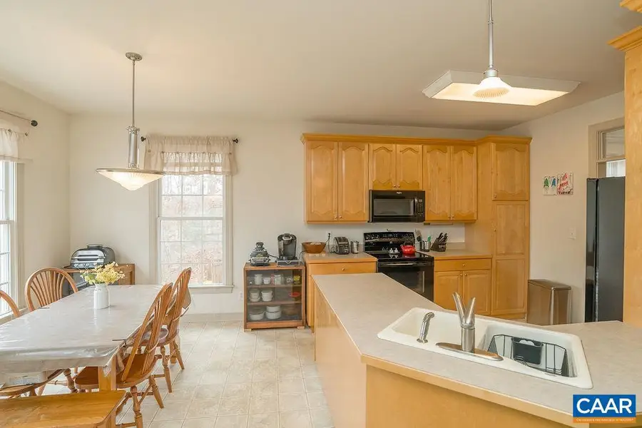 665 Fox Hollow Ln, Palmyra, VA 22963 - #3