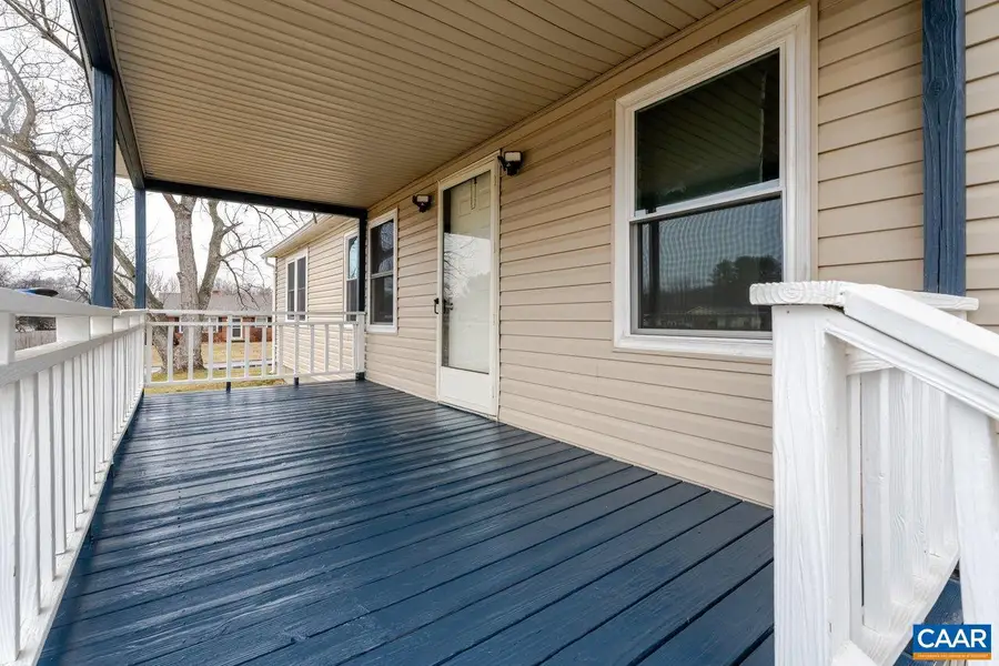 608 5th St, Grottoes, VA 24441 - #3