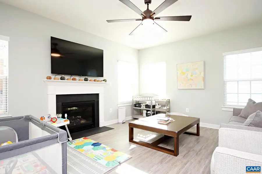 4364 Sunset Dr, Charlottesville, VA 22911 - #2