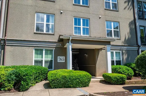 765 Walker Sq #4a, CHARLOTTESVILLE, VA 22903