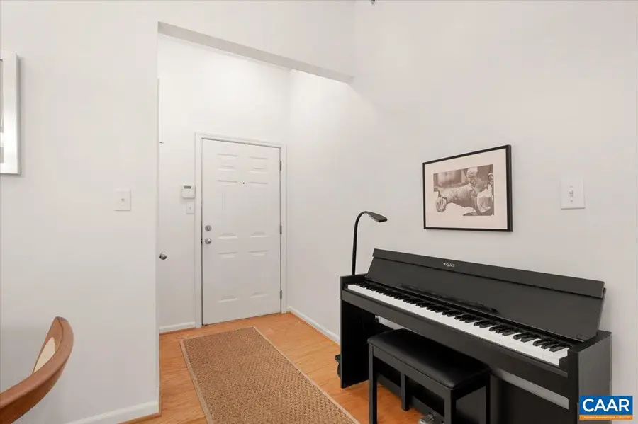 765 Walker Sq #4a, Charlottesville, VA 22903 - #2