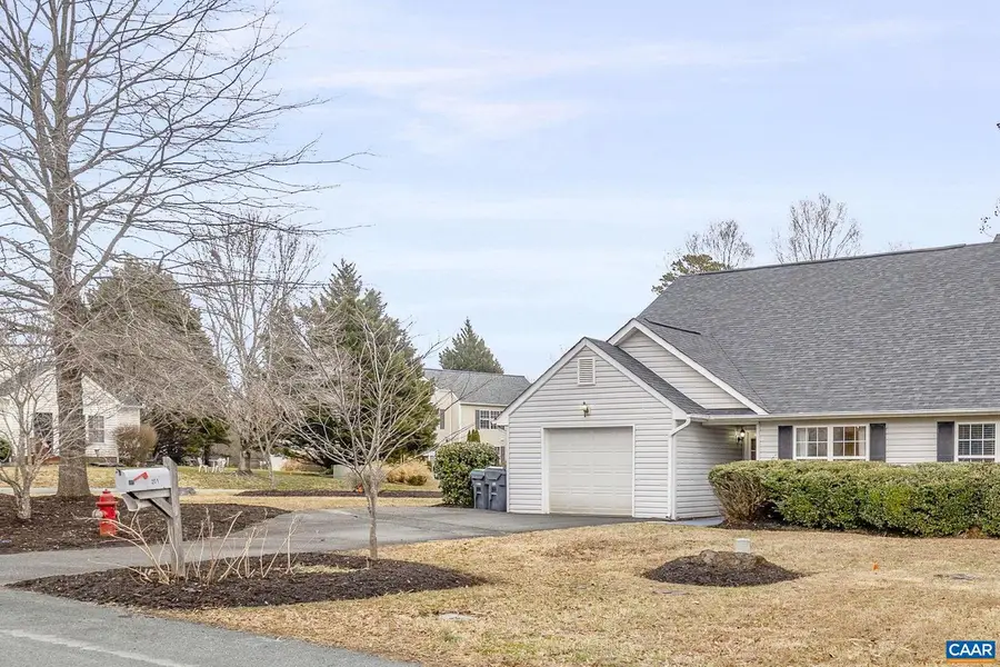 201 Buttercup Ln, Charlottesville, VA 22902 - #3