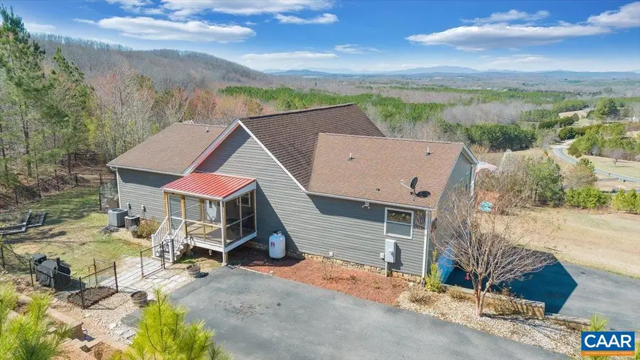 439 Gardner Farm Rd, Appomattox, VA 24522 - #2
