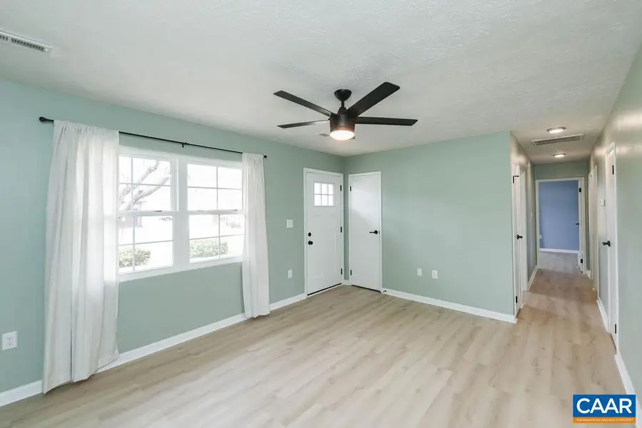 6115 Alberta Dr, Crozet, VA 22932 - #3