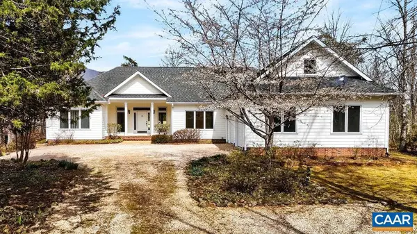 962 Cedar Meadow Dr, NELLYSFORD, VA 22958