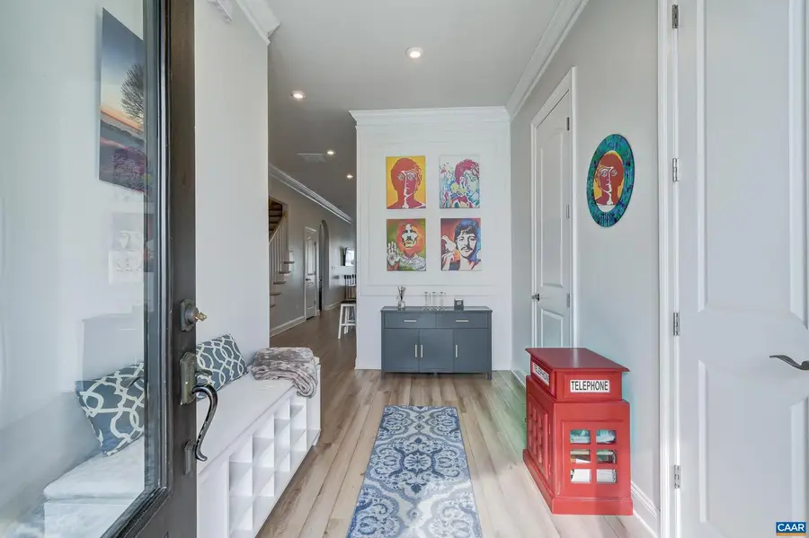 821 Heathfield Ln, Crozet, VA 22932 - #2