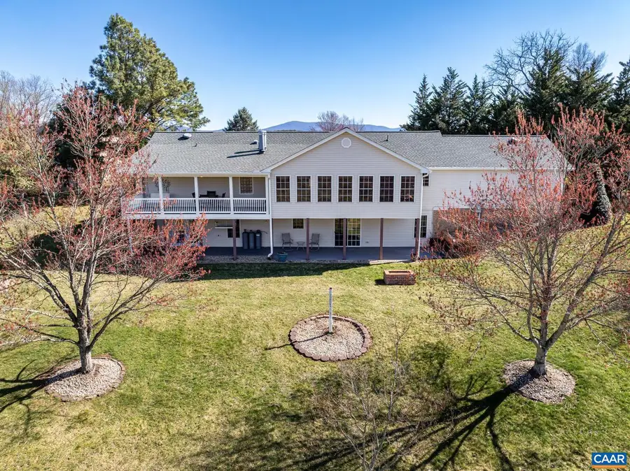 1821 Red Top Orchard Rd, Waynesboro, VA 22980 - #3