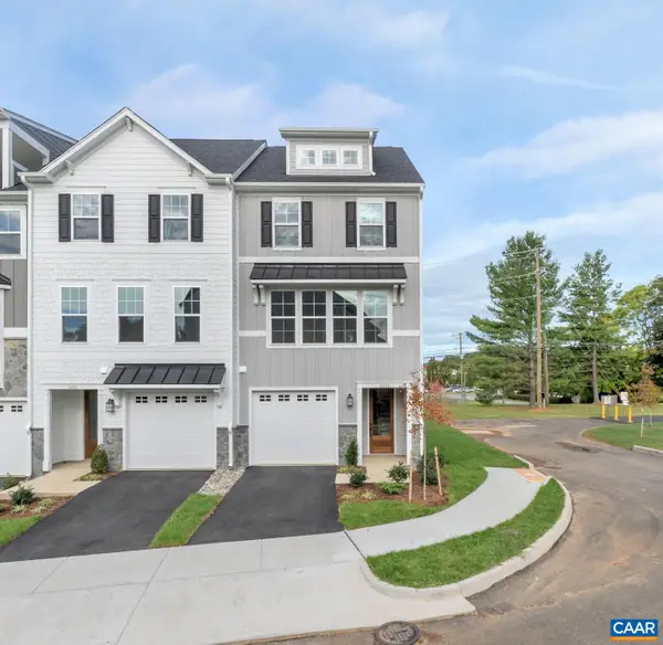 281 Gibraltar Dr, WAYNESBORO, VA 22980