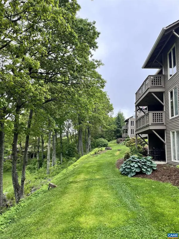 2052 Stone Ridge Condos, WINTERGREEN, VA 22967