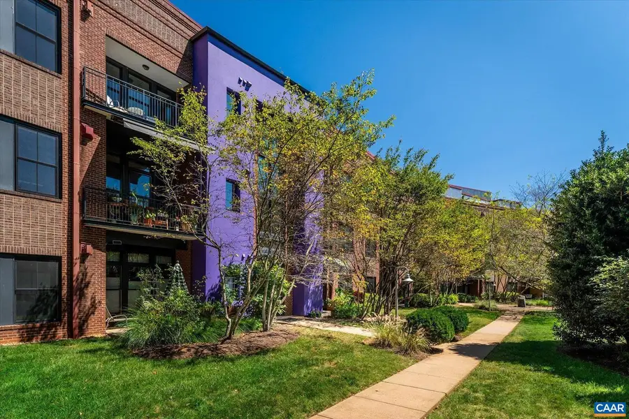202 Douglas Ave #3d, Charlottesville, VA 22902 - #2