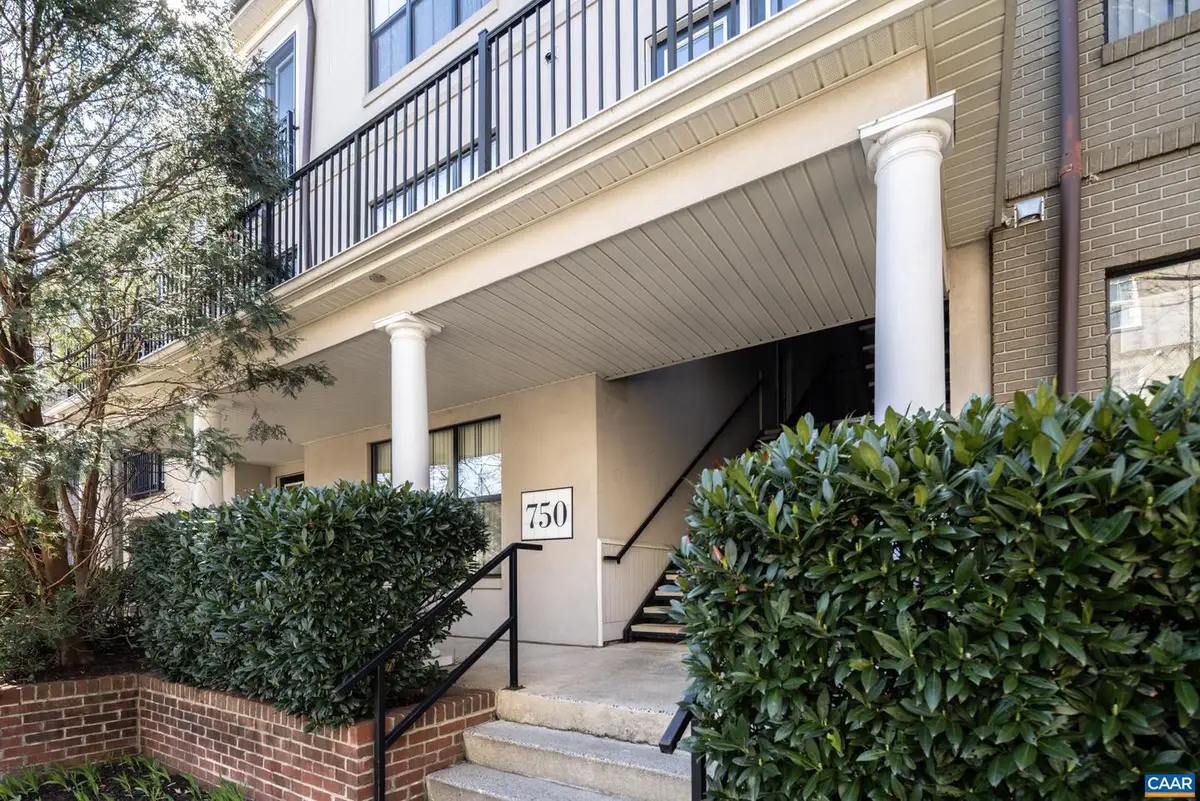 750 Walker Sq #3d, Charlottesville, VA 22903 - #1