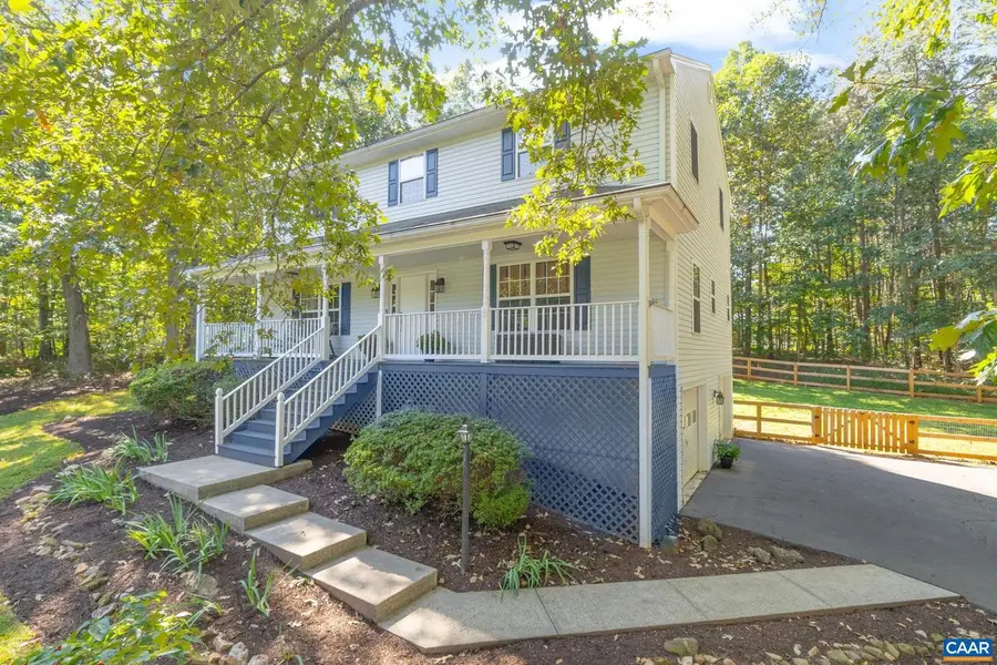 442 W Rosewood Dr, Barboursville, VA 22923 - #2