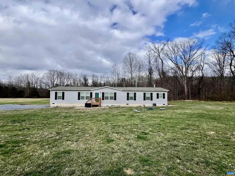 408 Sandy Ridge Rd, Waynesboro, VA 22980 - #2
