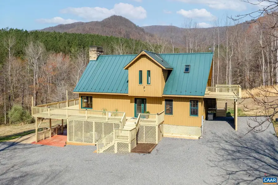 7102 Blackwells Hollow Rd, Crozet, VA 22932 - #3