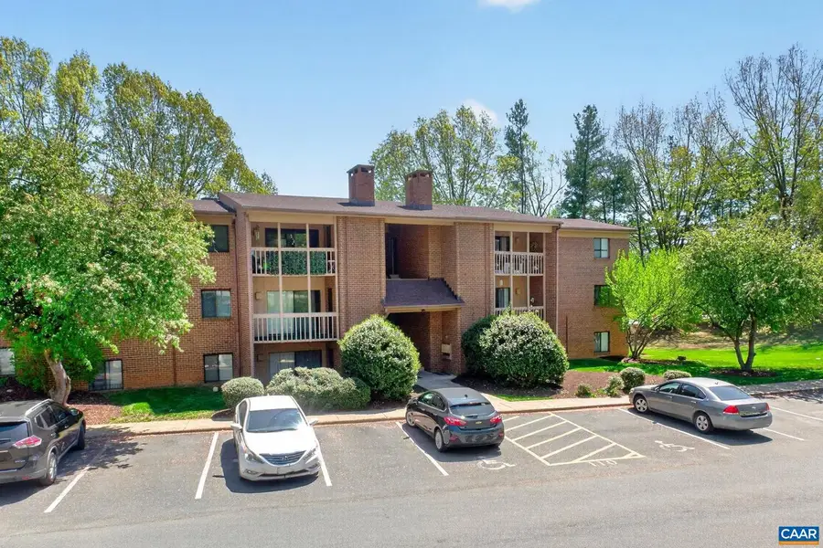 110 Turtle Creek Rd #6, Charlottesville, VA 22901 - #2