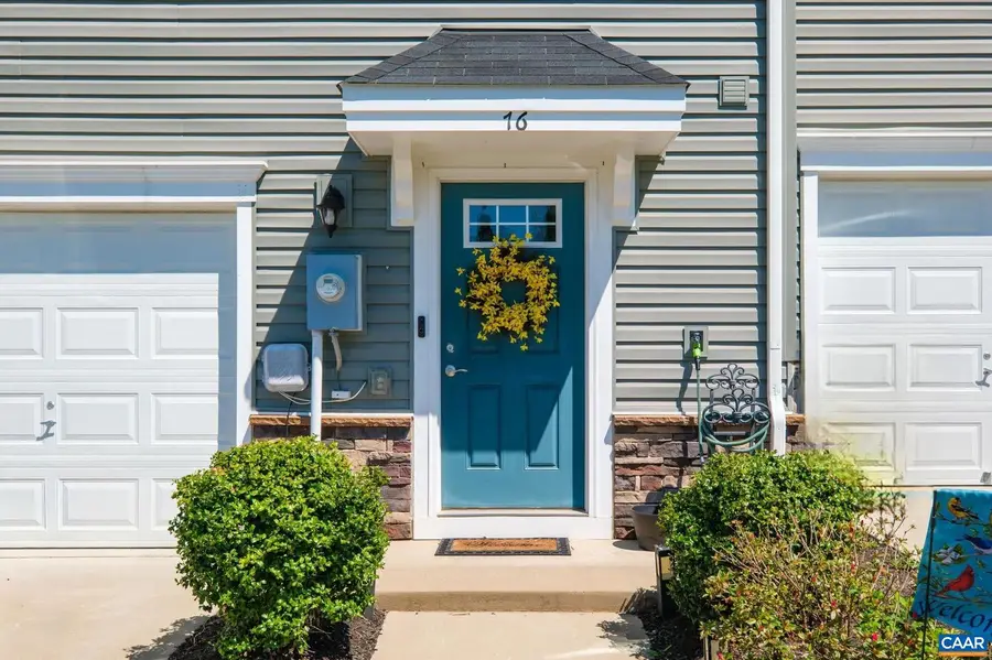 76 Park Dr, Palmyra, VA 22963 - #2