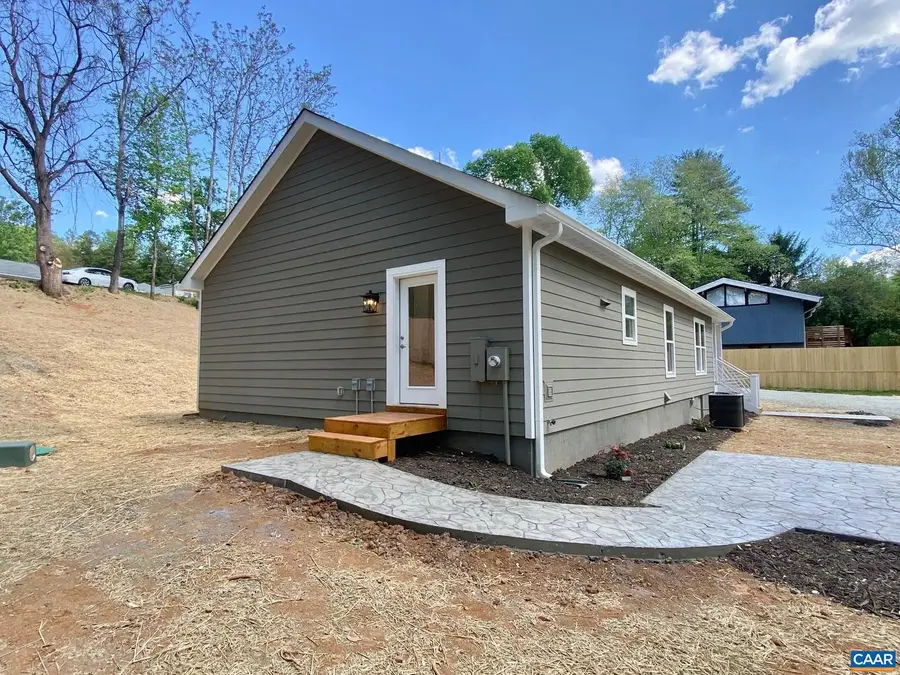 108 Bollingbrook Dr, Charlottesville, VA 22911 - #2