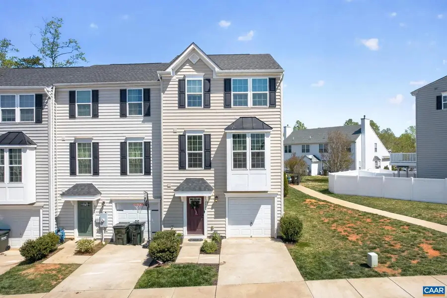 2422 Pocoson Wood Ct, Charlottesville, VA 22911 - #3
