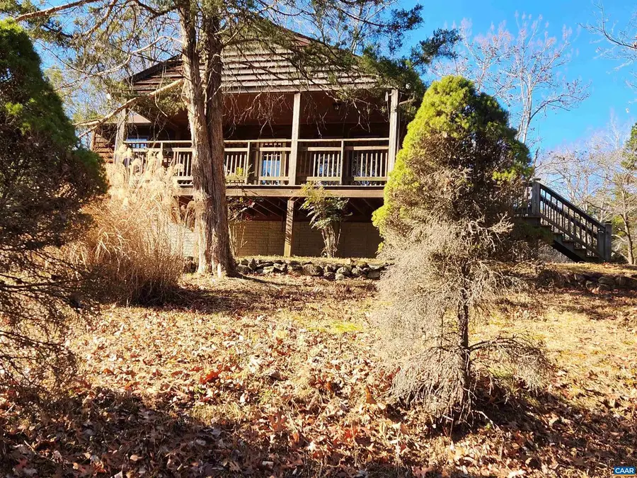 481 Rhodes School Ln, Palmyra, VA 22963 - #2