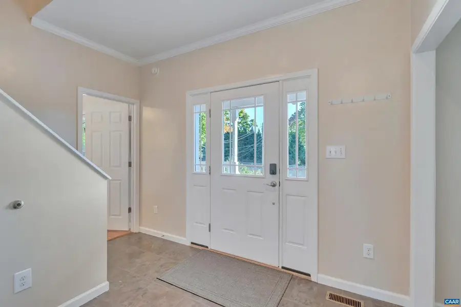 1006 Long St, Charlottesville, VA 22901 - #3