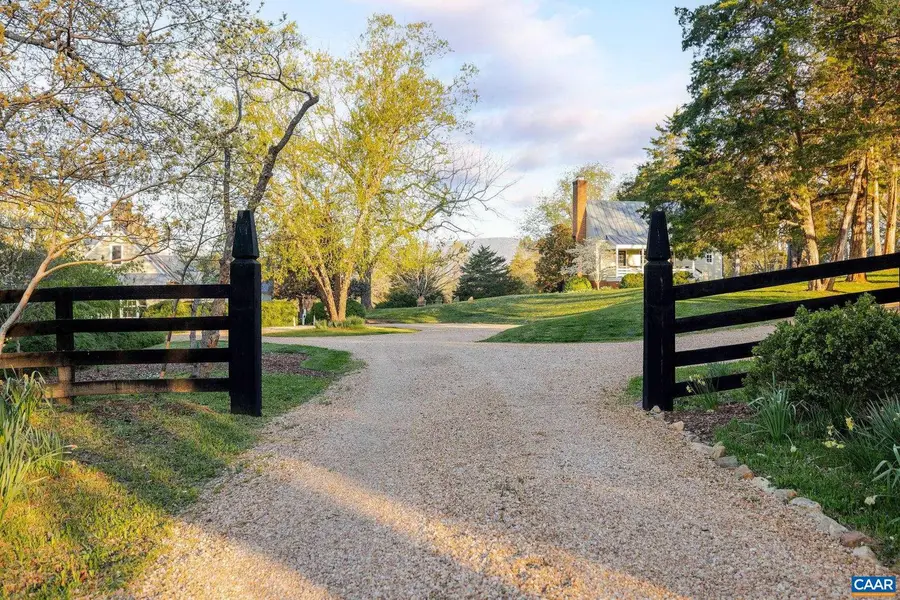 240 Broad Axe Rd, Charlottesville, VA 22903 - #2