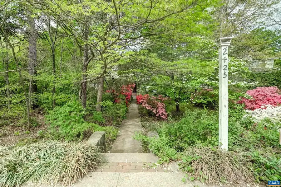 2425 Jefferson Park Ave, Charlottesville, VA 22903 - #2