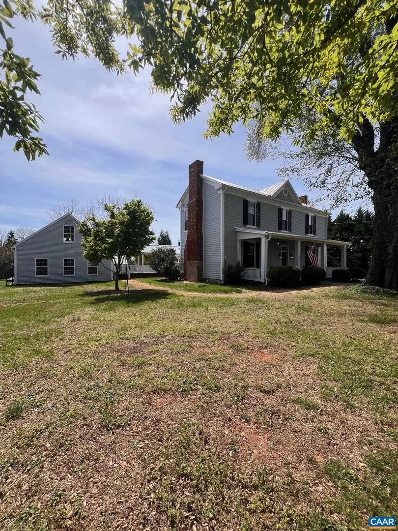 260 N Main St, Amherst, VA 24521 - #2