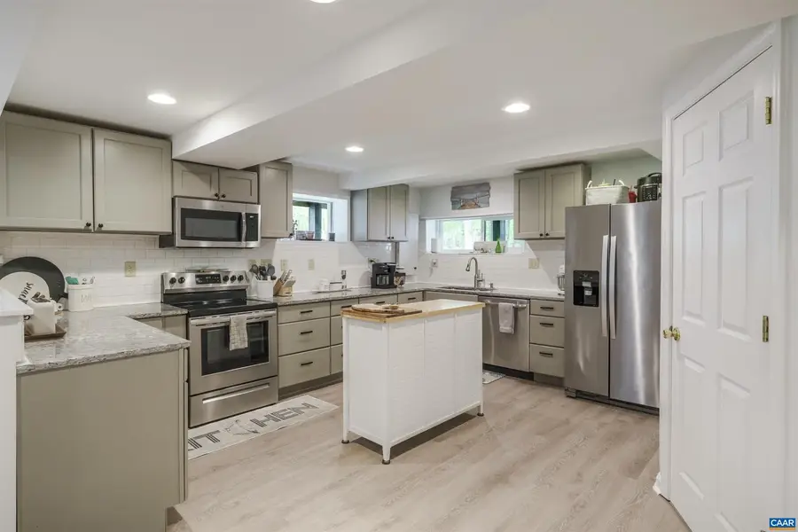 166 Jefferson Dr, Palmyra, VA 22963 - #2