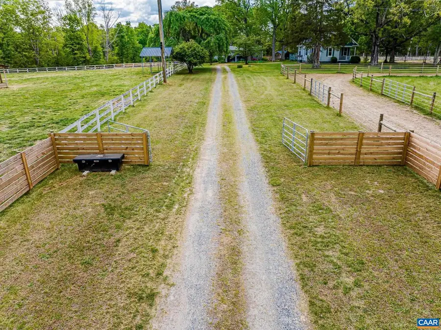 12500 Shannon Hill Rd, Louisa, VA 23093 - #3