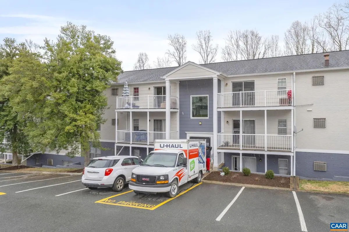 545 Burgoyne Rd #11, Charlottesville, VA 22901 - #1
