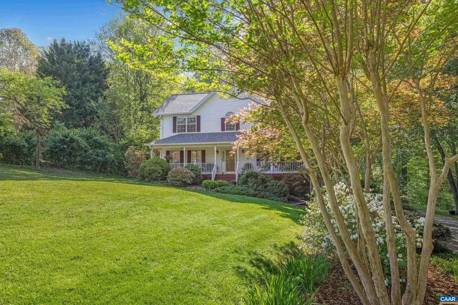 204 W Rosewood Dr, Barboursville, VA 22923 - #2