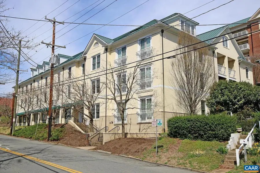 1001 E Market St #1, Charlottesville, VA 22902 - #2