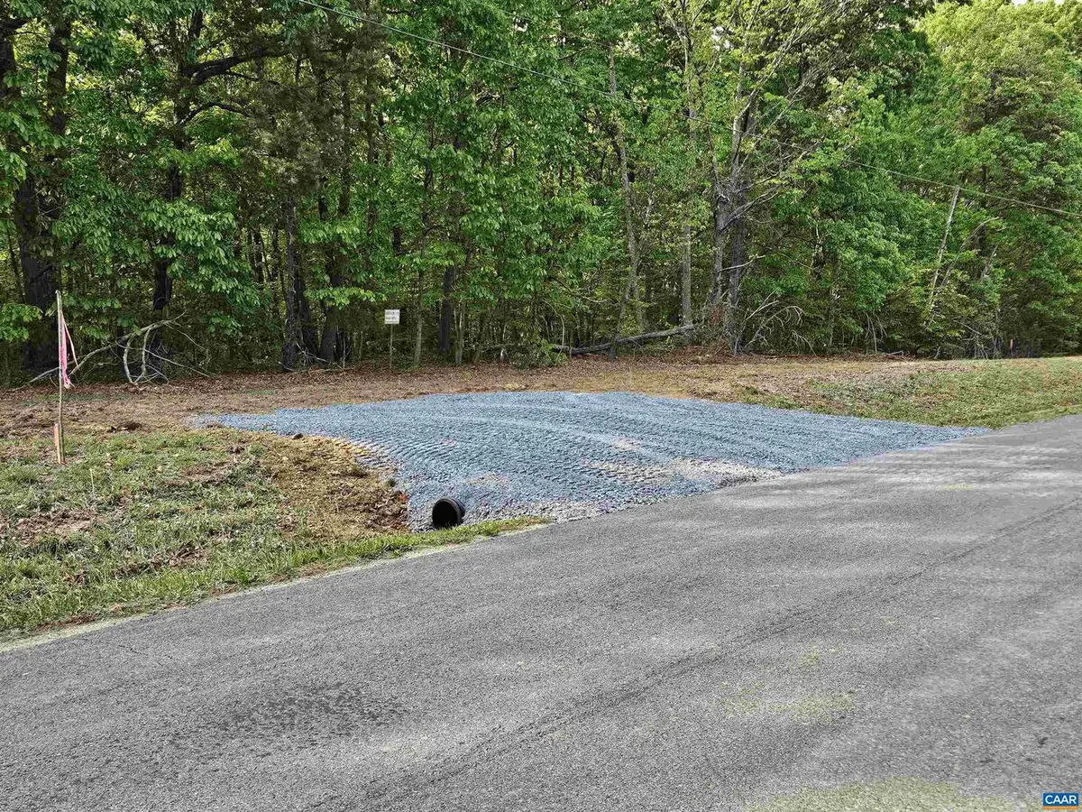 6.939 Axtell Rd, Howardsville, VA 24562 - #1