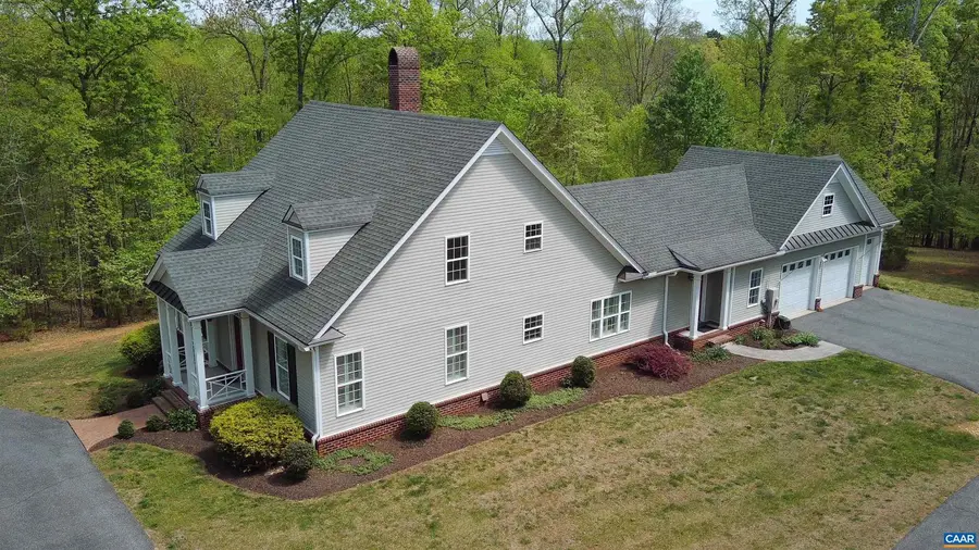 1025 E Pelham Dr, Keswick, VA 22947 - #2
