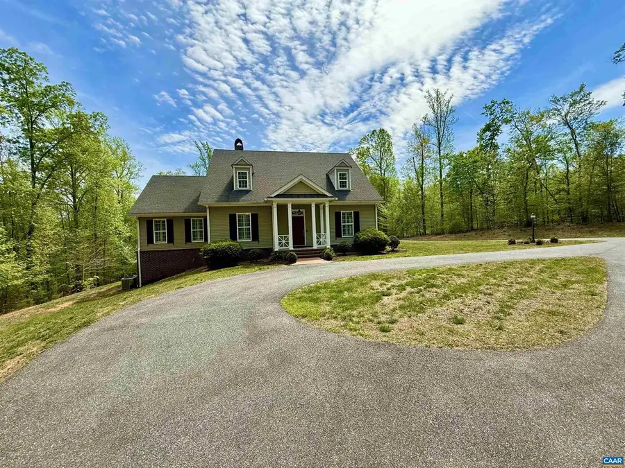 1025 E Pelham Dr, Keswick, VA 22947 - #3
